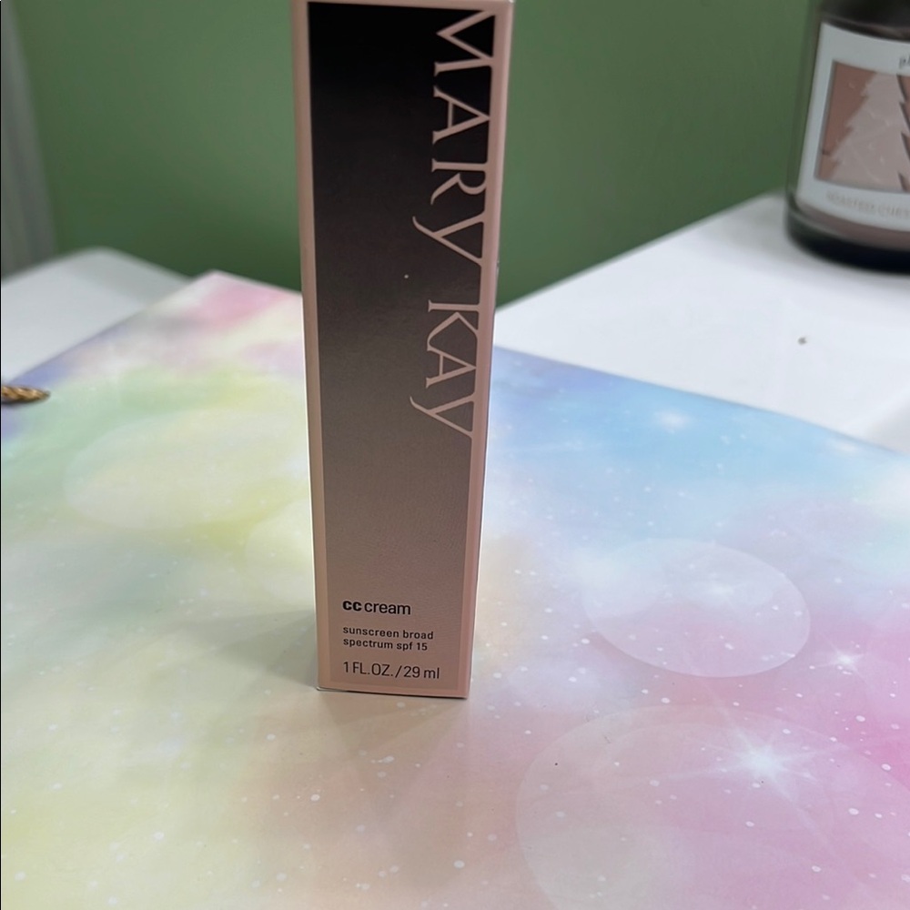 Mary Kay CC Cream - Cream- brand new - Deep color